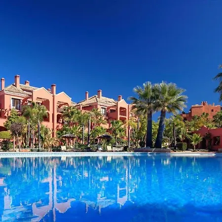 Vasari Курортний комплекс 3*
