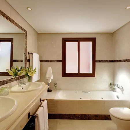Vasari Курортний комплекс 3*