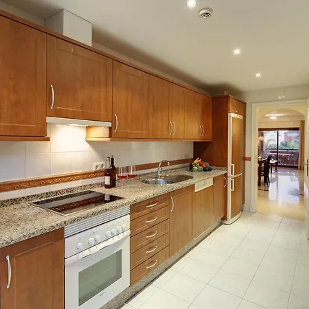 バサリ リゾート 3*