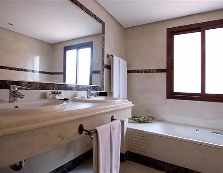 Vasari 3* Marbellac